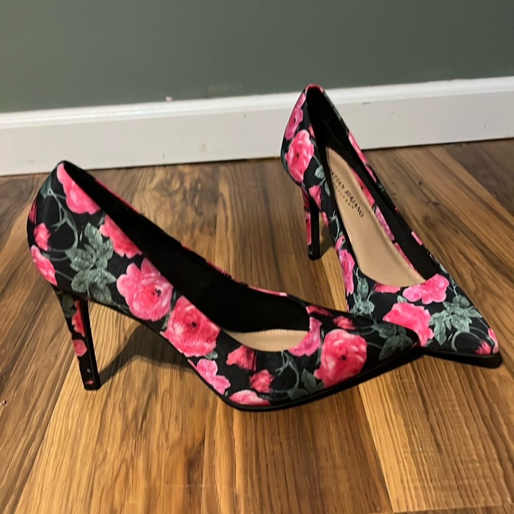 Christian Siriano Black Pumps with Pink Floral Print